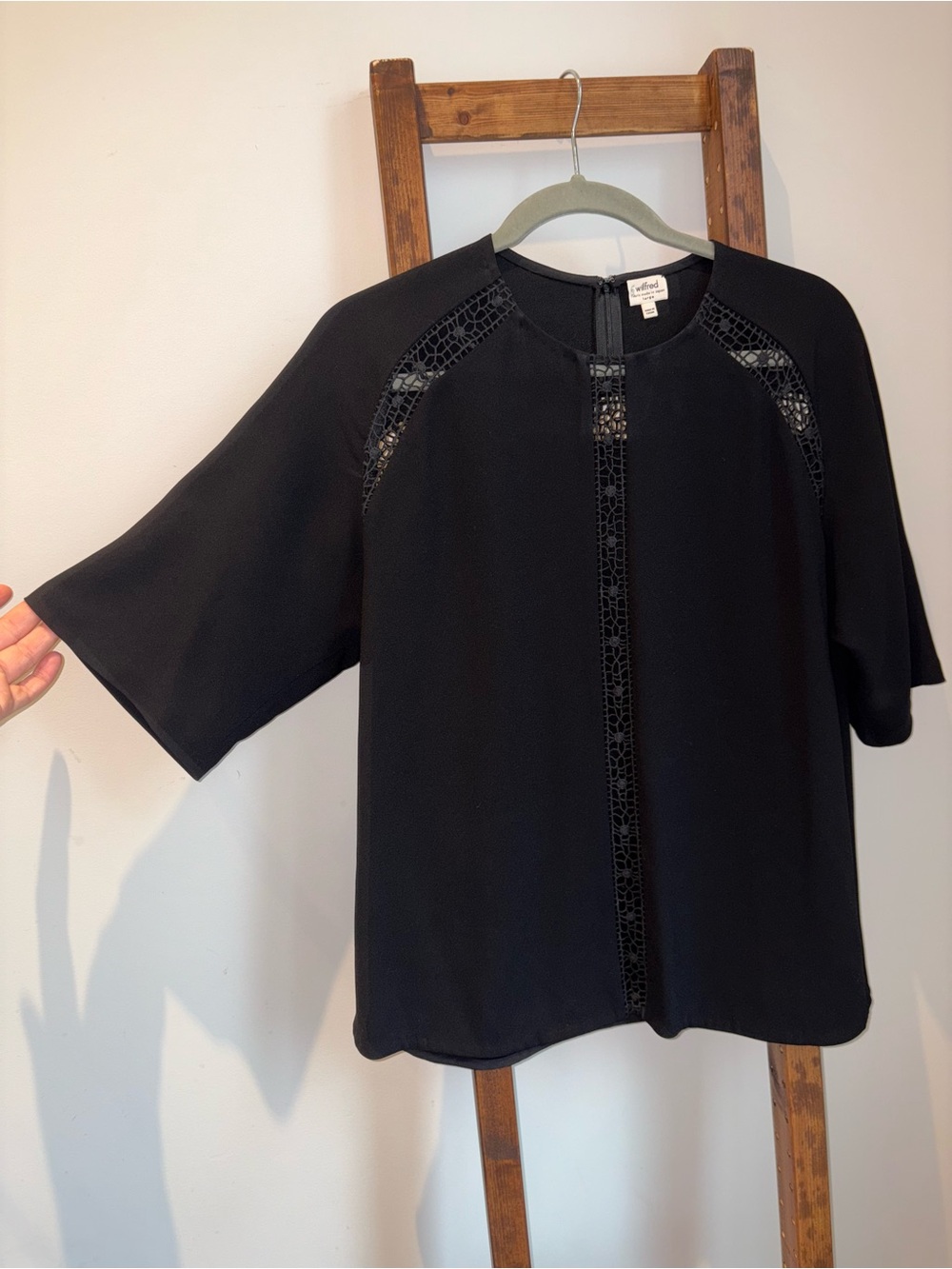 Wilfred Aritzia Black Lace Detail Top Short Sleeve Blouse Chic Capsule Minimal